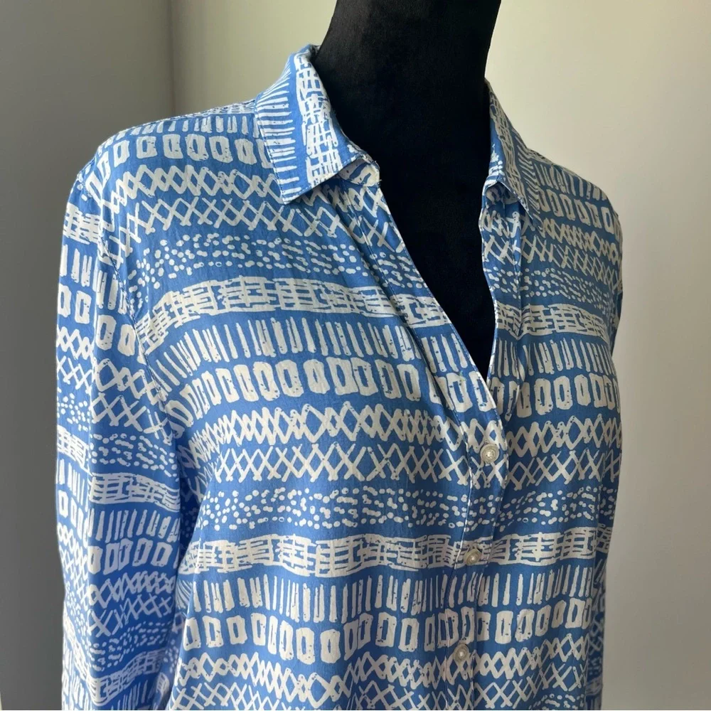 Blue and White Patterned Blouse - Large - Picture 3 of 6